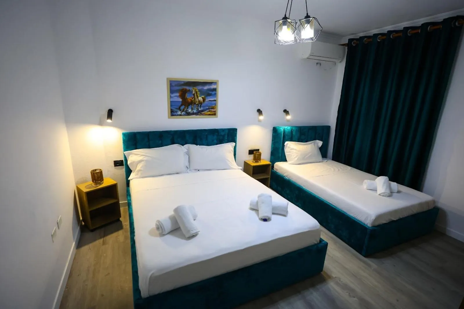 Vila Alizee Hotel Tiran 3*,