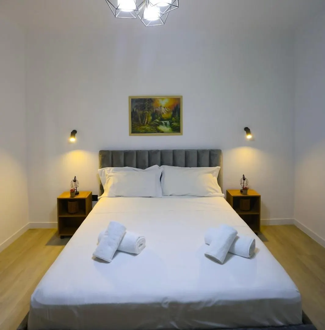 Vila Alizee Hotel Tiran
