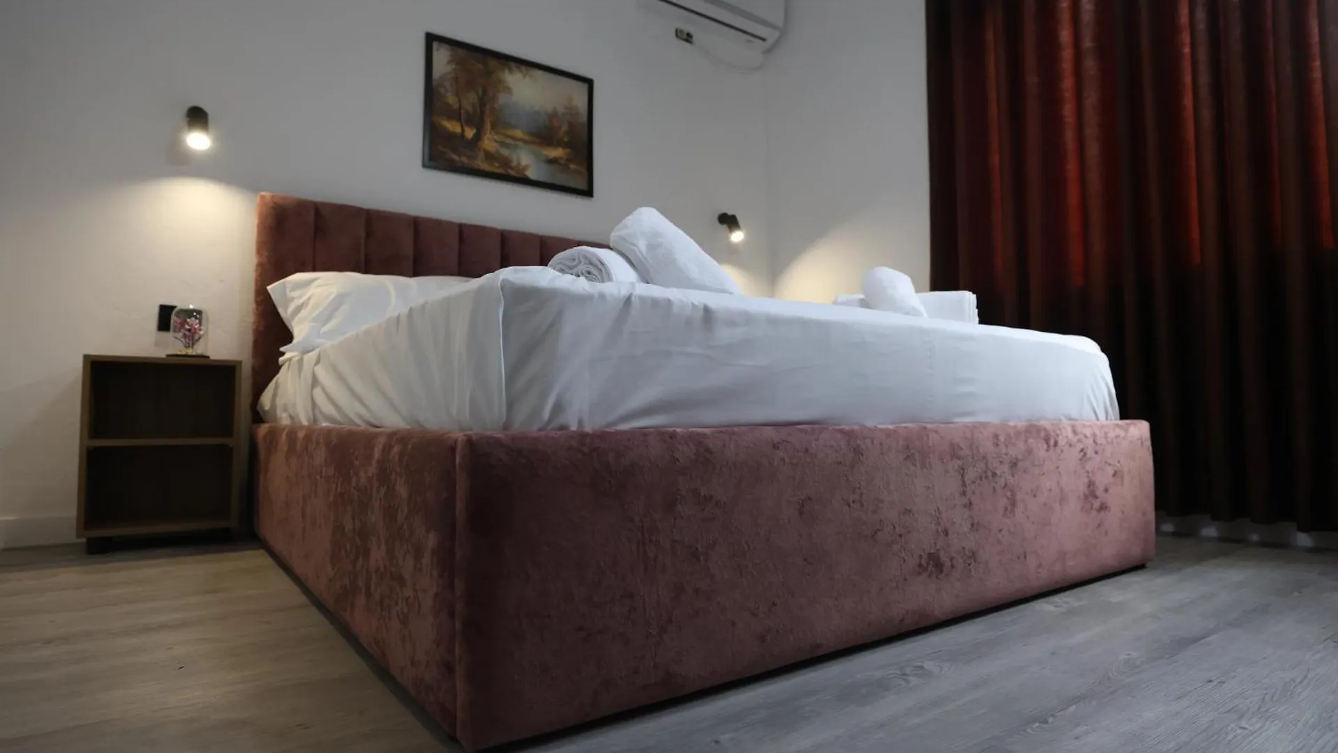 Vila Alizee Hotel Tiran